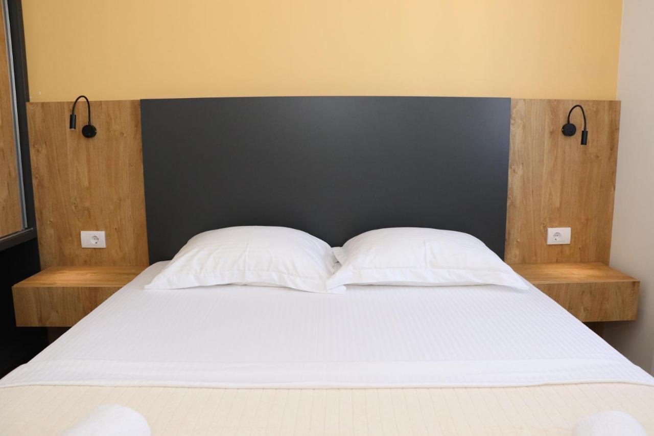 Eagles Apartments & Suites Ülgün Dış mekan fotoğraf