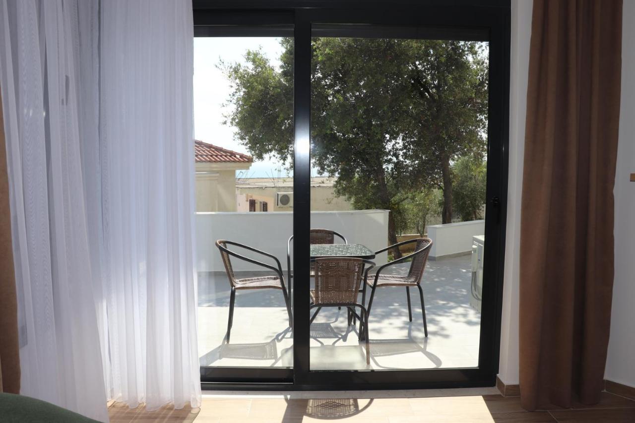 Eagles Apartments & Suites Ülgün Dış mekan fotoğraf