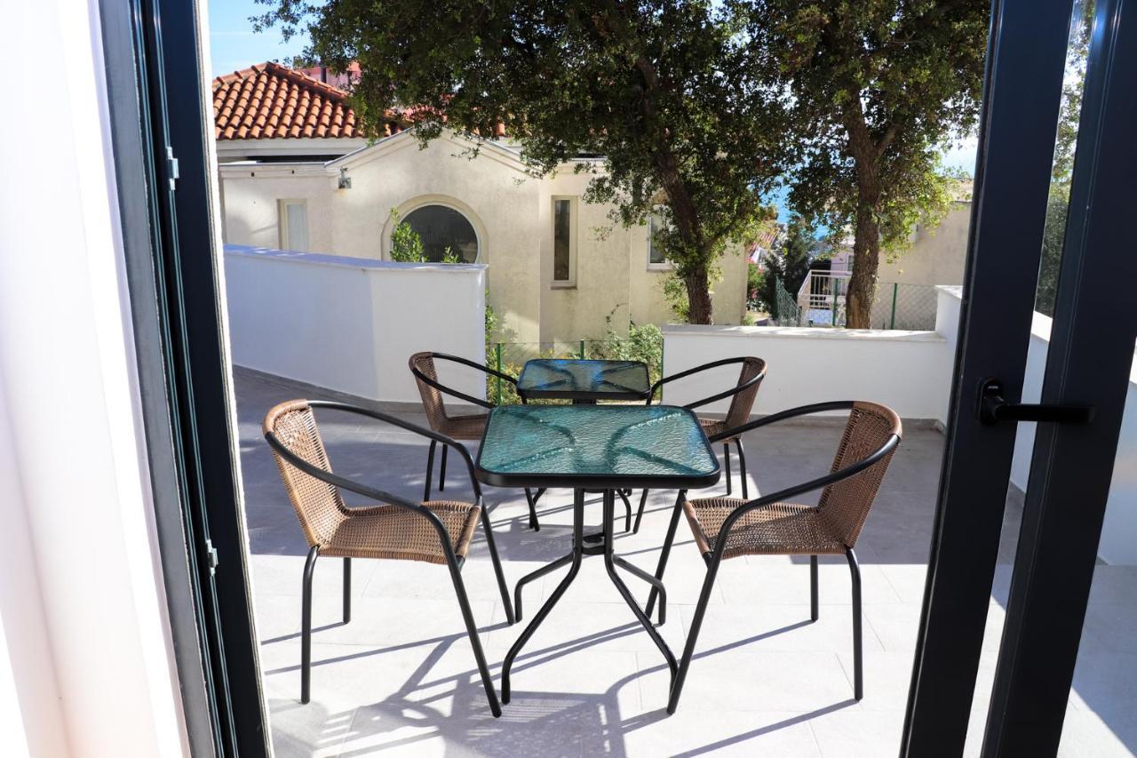 Eagles Apartments & Suites Ülgün Dış mekan fotoğraf