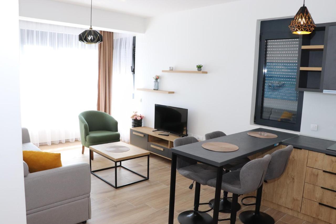 Eagles Apartments & Suites Ülgün Dış mekan fotoğraf
