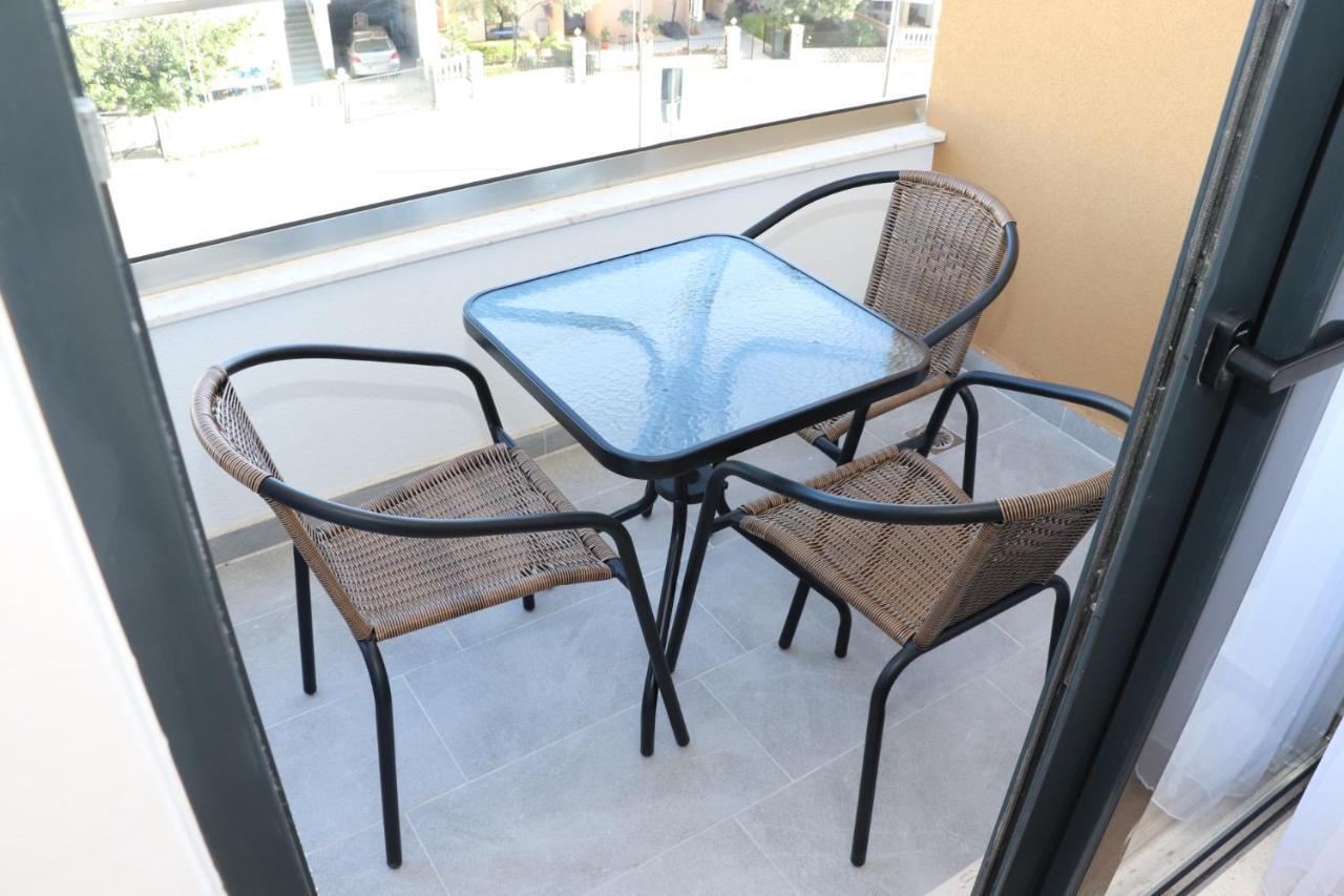 Eagles Apartments & Suites Ülgün Dış mekan fotoğraf